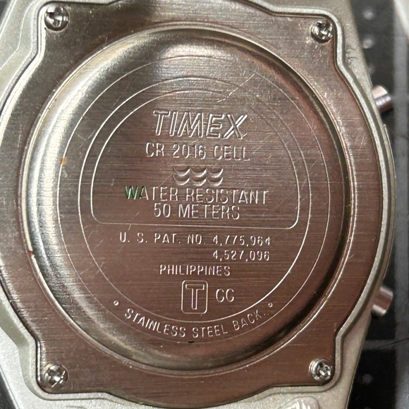 Timex Indiglo Water Resistant 50M Alarm Chrono Timer Watch Never Worn - Picture 2 of 6